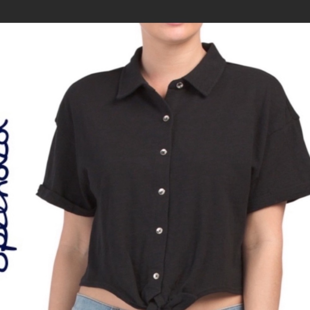 Splendid‎ cropped tied short sleeved top. NWT